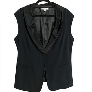CAbi Party Date Night Tuxedo Sleeveless Ruffled Collar V-Neck Fitted‎ Vest Sz 10